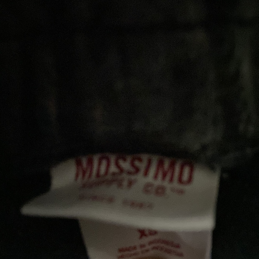 Mossimo - Picture 2 of 2